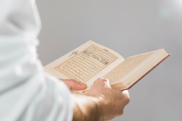 Cara Termudah Menghafal Al-Qur’an: Panduan untuk Usia di Atas 40 Tahun
